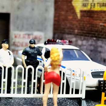 1:64 нюйоркската полицейска кукла Куче Пластмасова фигурки Подпори за декори на сцената