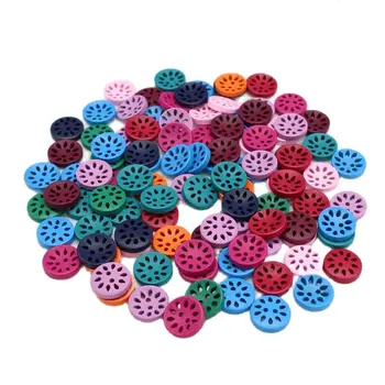 50/100 бр. цветни дървени копчета за diy, аксесоари за декор със собствените си ръце, копчета с ажурна гравиране, кръгли копчета с диаметър 15 мм