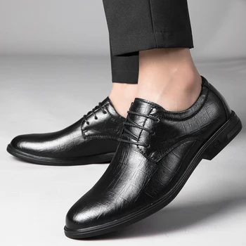 Луксозни маркови мъжки ежедневни обувки в бизнес стил от естествена кожа, обикновен чифт обувки с остри пръсти, универсални модни слипоны за сватбени партита